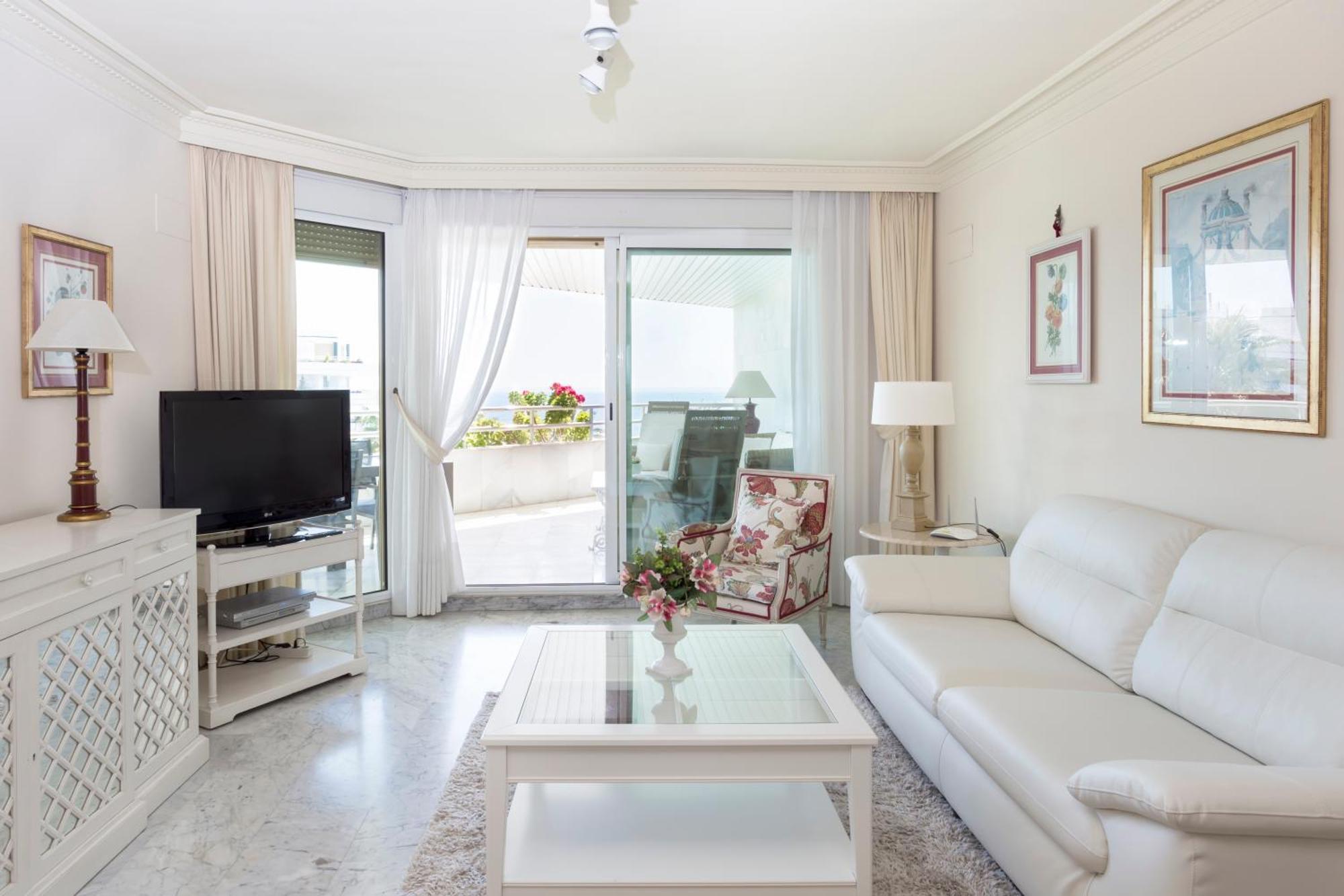 โครัล บีช อพาร์ตโฮเทล Apartment มาร์เบยา ภายนอก รูปภาพ