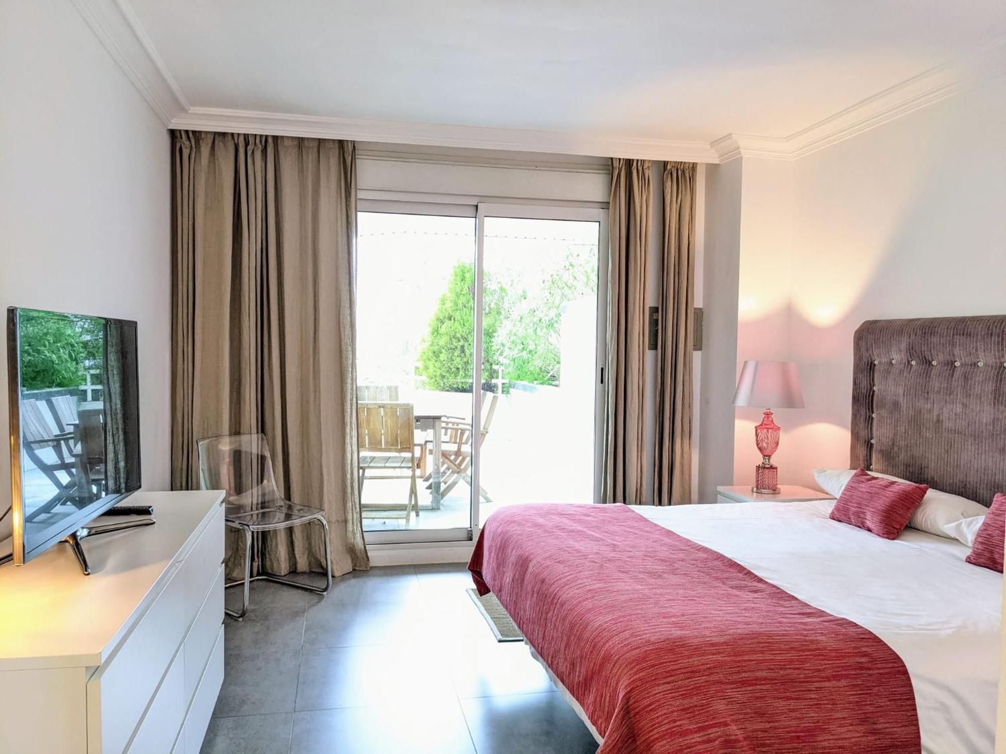 โครัล บีช อพาร์ตโฮเทล Apartment มาร์เบยา ภายนอก รูปภาพ