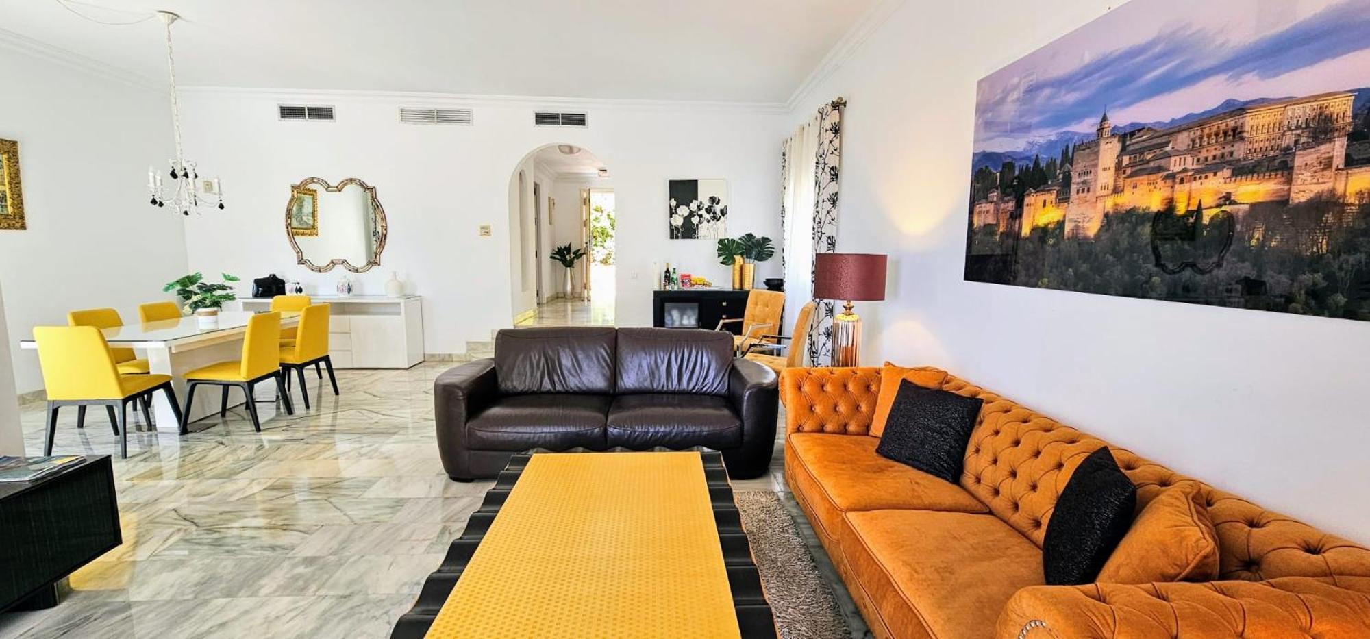 โครัล บีช อพาร์ตโฮเทล Apartment มาร์เบยา ภายนอก รูปภาพ