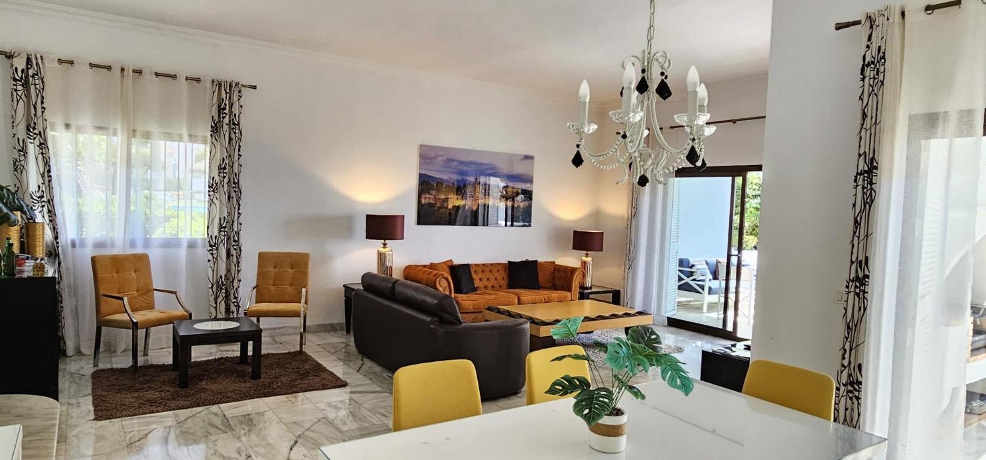 โครัล บีช อพาร์ตโฮเทล Apartment มาร์เบยา ภายนอก รูปภาพ